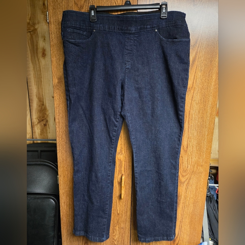 Women's Classic Dark Denim Jeans
